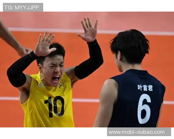 全运会U20决赛浙江对阵新疆卡内达亲临现场助阵球队争冠